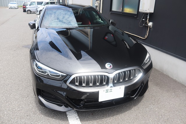 BMW8シリーズにコボテクトサンブロックフィルムを施工