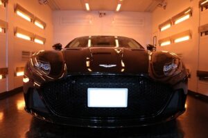 東京都　中央区　セラミックコーティング　アストンマーティンDBS