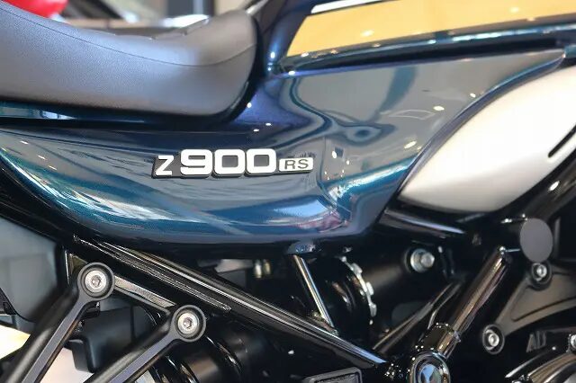 カワサキZ900RS　バイクコーティング施工