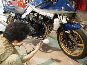 オーバーホール　カタナ　バイクコーティンング