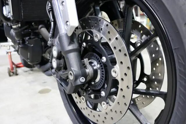 千葉県木更津市 ヤマハXSR900 ホイール部分