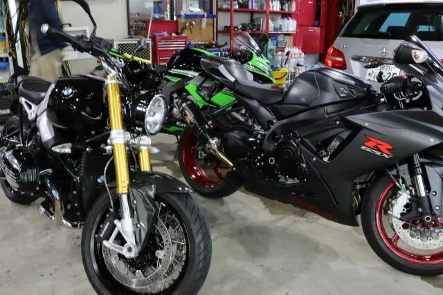 Kawasakiニンジャ、スズキGSX、BMW バイクコーティング